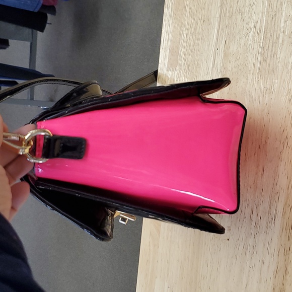 Betsey Johnson Crossbody Satchel With Charms Excellent and Super Cute! - Picture 13 of 15